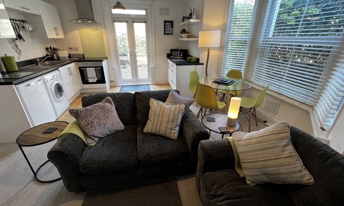 Ryde Apartment | Carpe Diem
