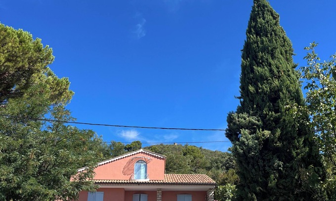 Manosque Apartment | Carpe diem gym heated pool or jacuzzi organic concept Manosque*