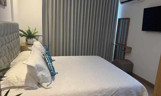 Cartagena Apartment | Cartagena luxury Apt 1405 sleeps 6 at a great price