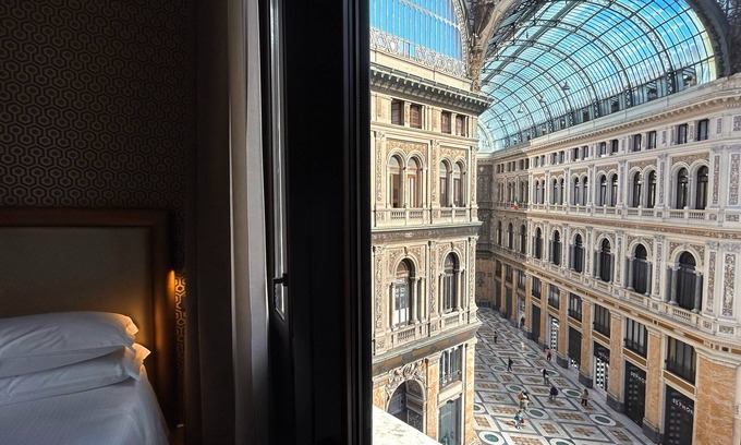 Quartieri Spagnoli Hotel | Caruso Place Boutique & Wellness Suites