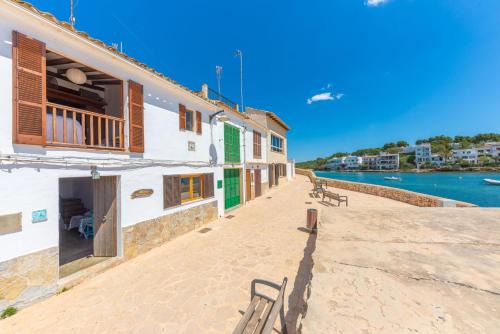 Portopetro Ski Chalet | Cas Padrins -Portopetro-