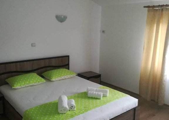Eselnita House | Casa Adelin