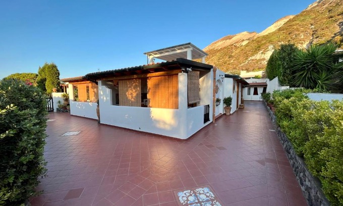 Vulcano Porto Bed & Breakfast | Casa Arcada