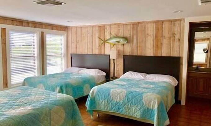 Rio Hondo House | Casa Arroyo Sporting Lodge-Upper Level Only