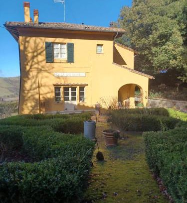 La Foce House | Casa Asilo La Foce, Val d' Orcia, Pienza.