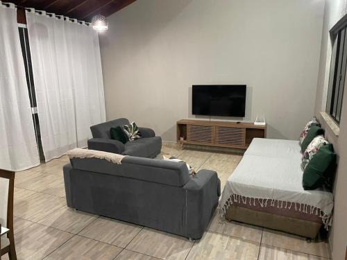 Jardim California House | casa Belo Horizonte · Casa 3 quartos parte superior individual com suite