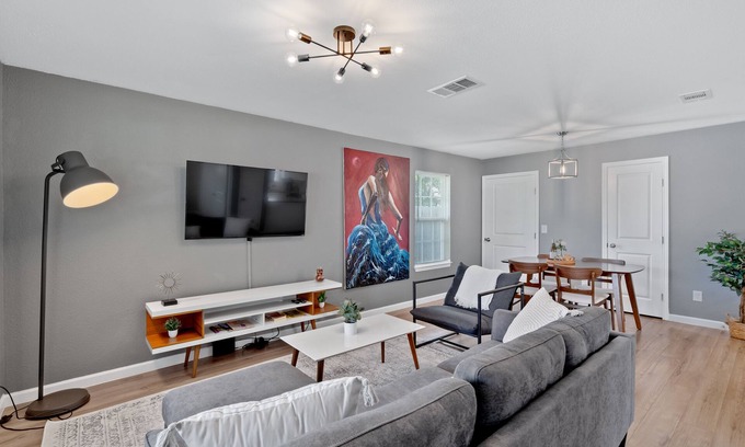 Georgetown House | Casa Blanca