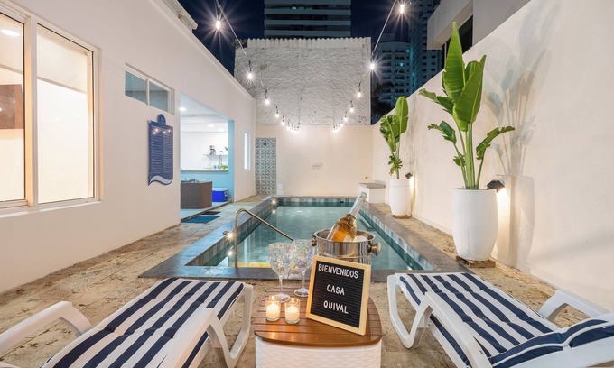 Castillogrande House | Casa Boutique Hotel, a 30 mt de la Playa, 100 mt del Malecon, Mejor Zona CTG