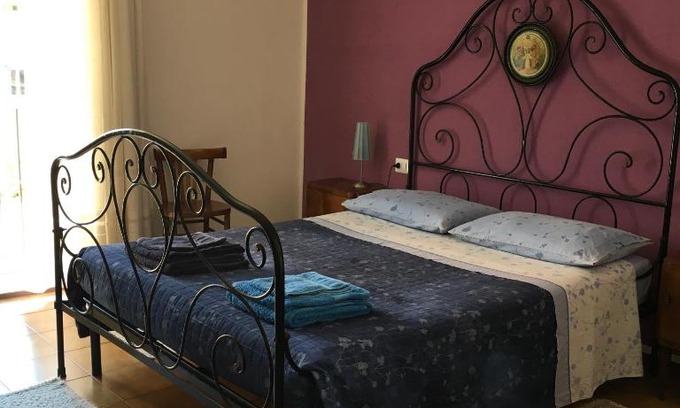 Bosa Historic Centre Bed & Breakfast | Casa Brujana