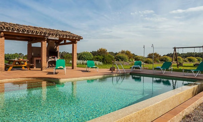 Galliners Villa | Casa Castelot - Beautiful and Peaceful Surroundings, Pool, 25 km to beach