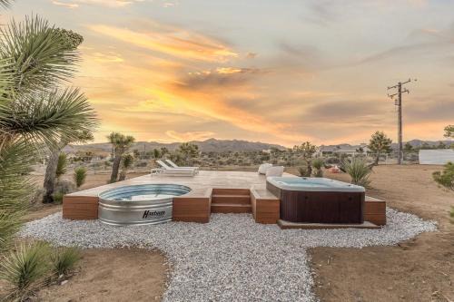 Yucca Valley House | Casa Cholla- Game Room, Hot Tub, Plunge Pool, Sauna, Hammocks