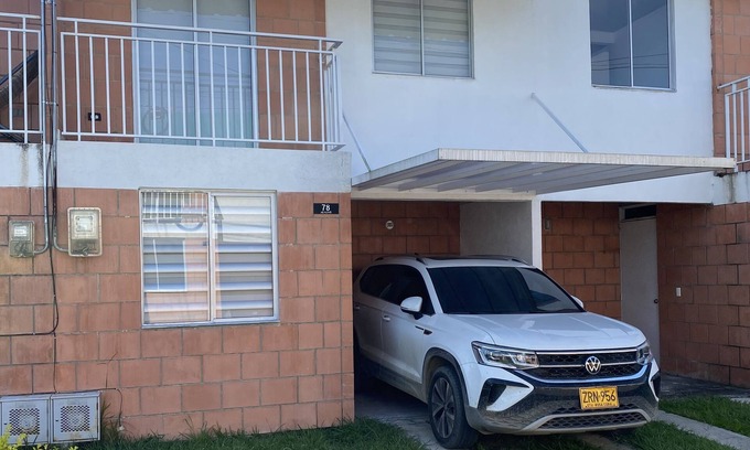 Roldanillo House | Casa Climatizada a 10 Minutos del Parque Principal