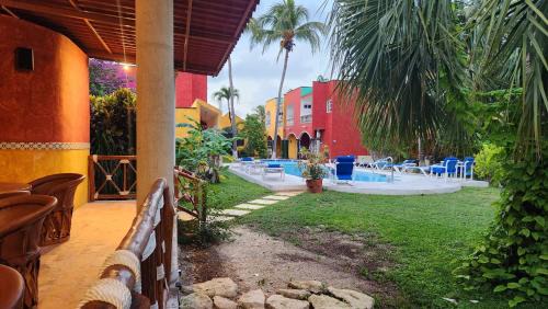 Colonia 10 De Abril Villa | Casa Colonial Estate, Cozumel