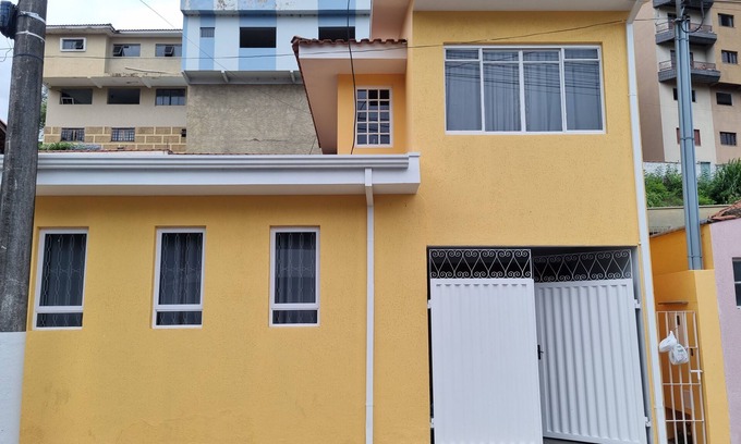 Regiao Urbana Homogenea VI House | Casa ,com uma Suite,sala de Estar,cozinha Garagem