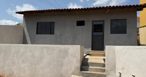 Jacutinga House | Casa de Fundo