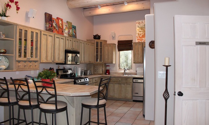 Santa Fe House | Casa De La Luz - 2 BR/2 BA Charming Santa Fe Home-1.6 Mile to Plaza-Pet Friendly
