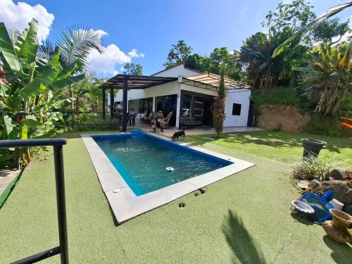 Donmatias Villa | Casa de lujo wifi jacuzzi charcos parking