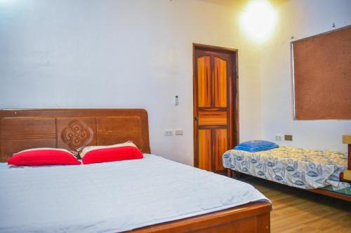 Cabuyao House | Casa de Madera The Wooden House Staycation Transient and Private Resort
