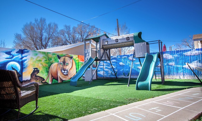 Barelas House | ☀️Casa Del Centro☀️-Full Arcade! 🎯- Sleeps 10!