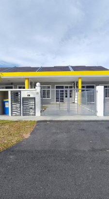 Jenjarom House | Casa Delora Homestay Jenjarom Banting