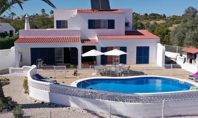 Carvoeiro House | Casa do Farol – Cozy Retreat with Special Rates in Low Season Algarve