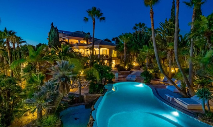 Cerro de Aguia Villa | Casa do Monte - a majestic 8 bedroom villa with spectacular gardens
