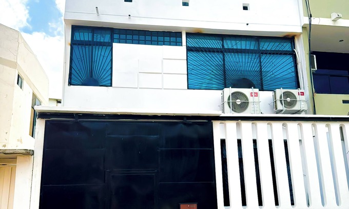 Manta House | Casa entera en Manta, en urbanización privada cerca a todo