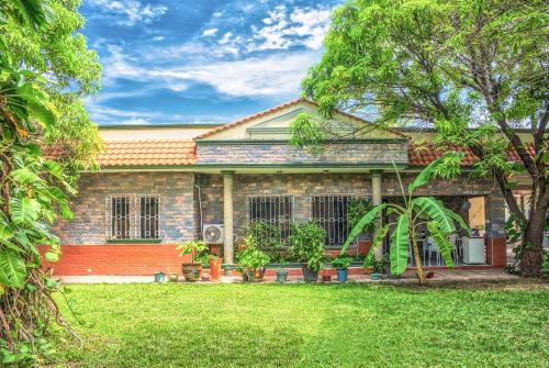 Salina Cruz House | Casa grande y privada, jardín & estacionamiento