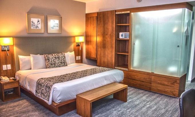 Queretaro Hotel | Casa Inn Premium Hotel Queretaro