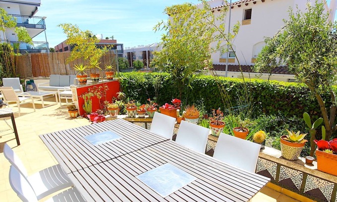 Sitges Ski Chalet | Casa Josefina Delightful Town House in Sitges