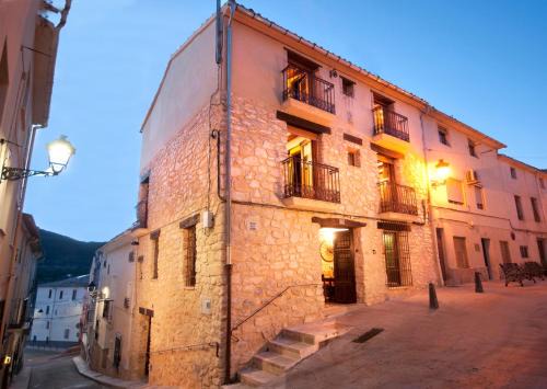 Torremanzanas House | Casa La Maçana