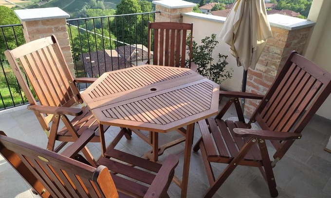 Novello House | Casa Mantel Holiday Home Panoramic view in Langhe