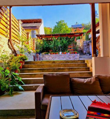 Svinita House | Casa Mira Svinita