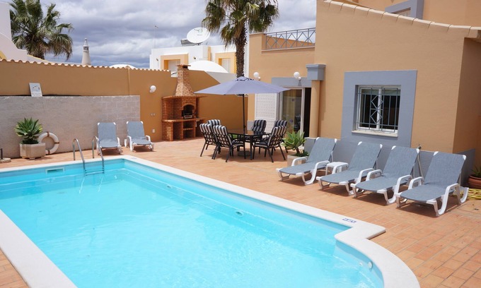 Castelo House | Casa Netos - 3 bedroom Villa in Galé