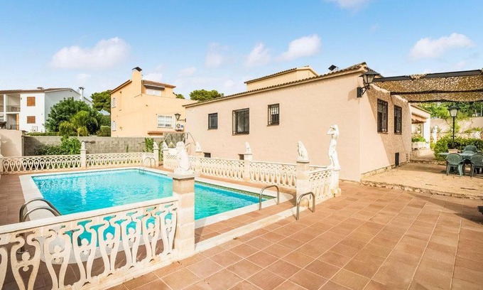 El Roc de Sant Gaieta House | Casa Roda de Berà (Barà)