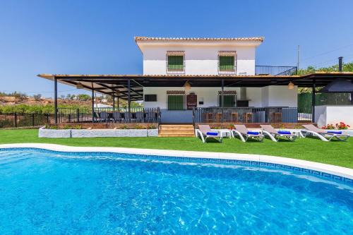 Pizarra House | Casa rural El Puente