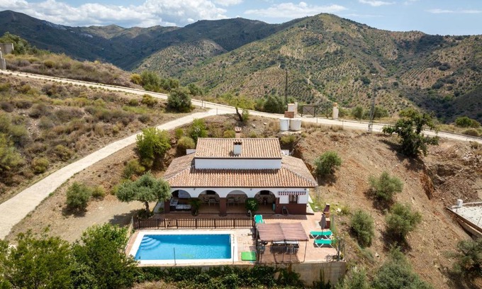 Totalan House | Casa Rural Los Hidalgos