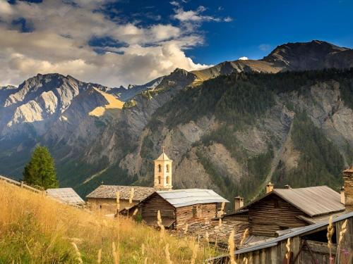 Molines-en-Queyras Bed & Breakfast | CASA-Suite Sole Mio pour 6