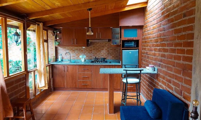 Banos de Agua Santa Apartment | Casa y Flores