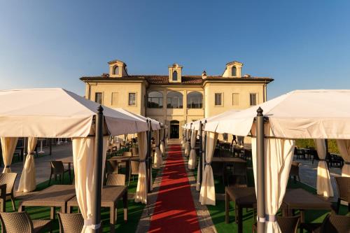Vittoria Hotel | Cascina Marchesa