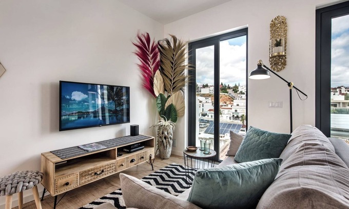 Ferragudo Apartment | Casinha da Sorte Stylish & Unique House in the Heart of Ferragudo