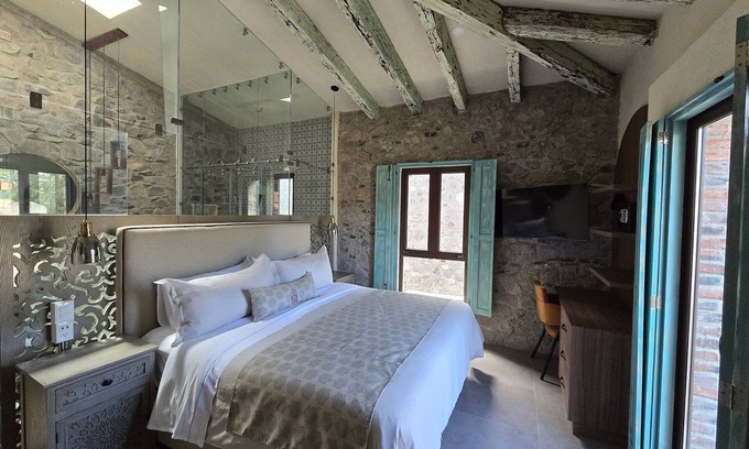 Santeagueda Apartment | Castello di Carlo - Suite Carlo V