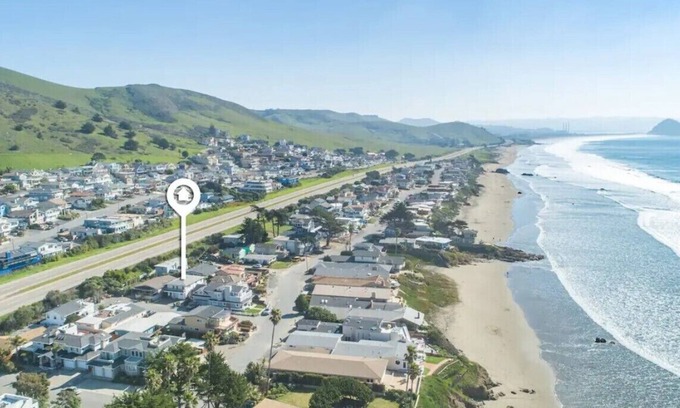 Cayucos House | Casual & Chic Monthly Cayucos Vacation Home