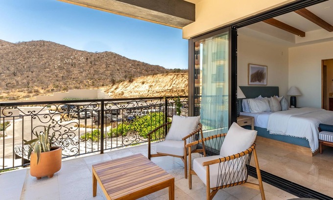 Sunset Beach Apartment | CCV Quivira-3Bedroom Condo-5 Beds! WorldClass Golf, Oceanview.