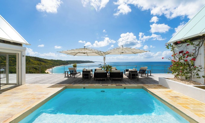 The Valley Hotel | CEBLUE LUXURY VILLAS