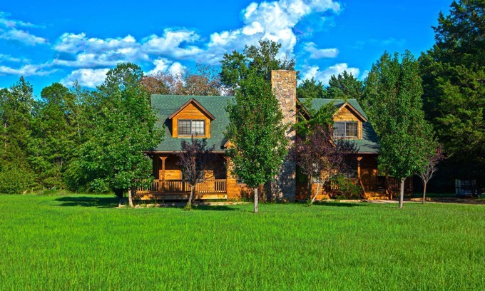 Jefferson House | Cedar Waters at Lake o' the Pines