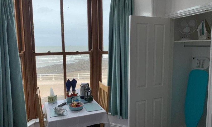 Aberystwyth House | Celtic Bay Guest House