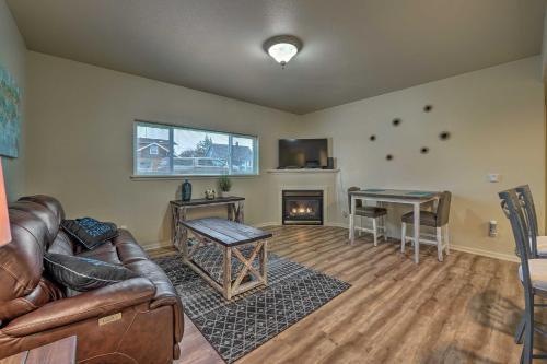Anacortes Apartment | Central Apt Private Fireplace and Patio Access