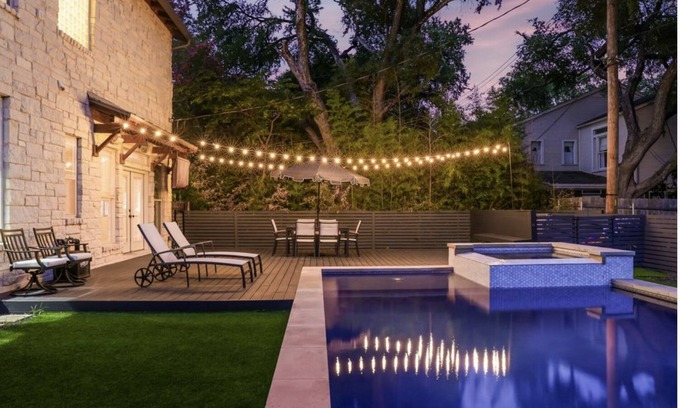 Tarrytown House | Central Austin Home w/Pool/Spa/5 mins Downtown