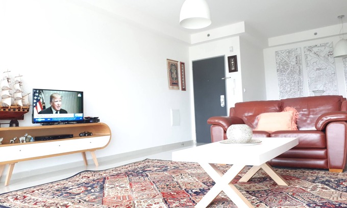 Ashdod Apartment | Central location spacious apartment Ashdod
